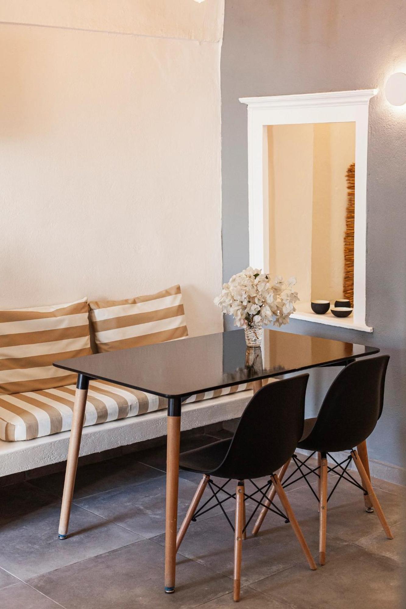 Villa Luxl Firá Kamer foto