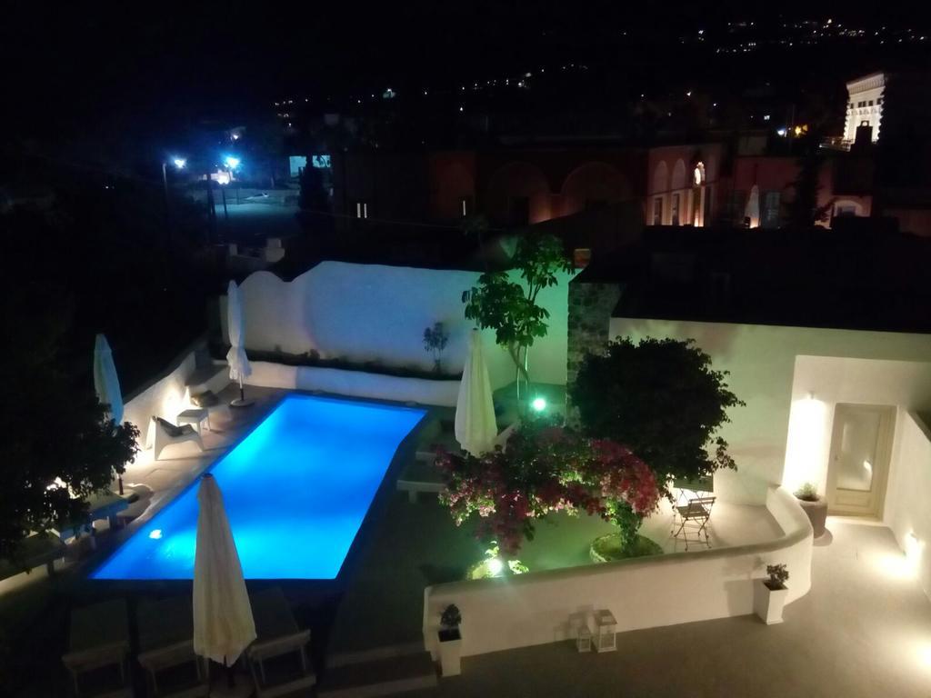 Villa Luxl Firá Buitenkant foto